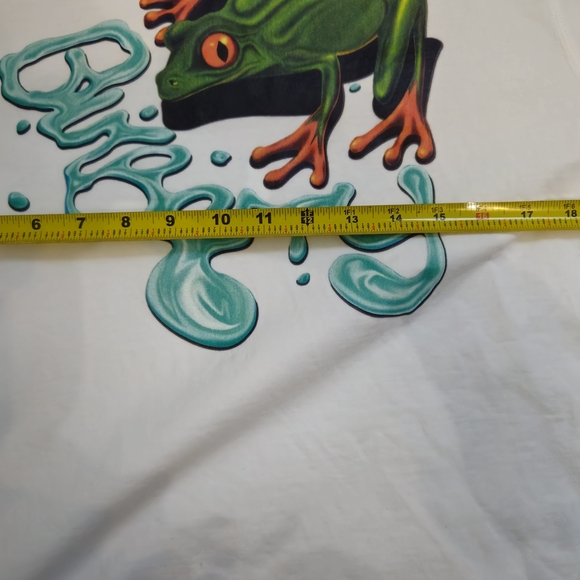 Burberry White Frog Graphic T-Shirt - Picture 3 of 7